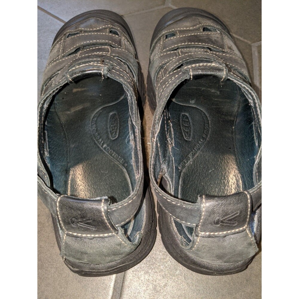 Keen Strappy Black Leather Sandals Women's 8.5 Closed Buckle Heavy Duty Walking - Picture 7 of 11